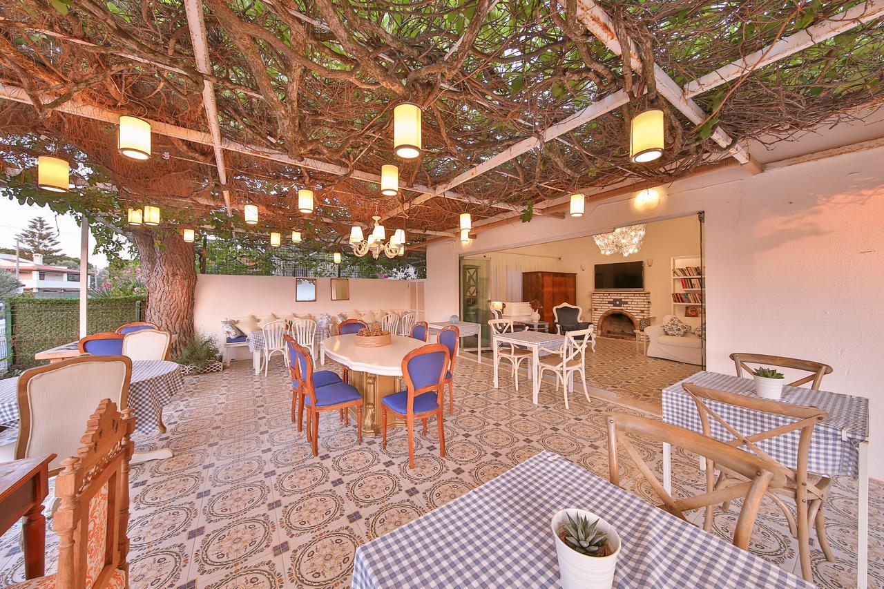 Palas Ilica Çeşme Exterior photo